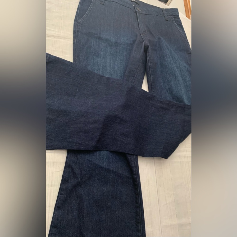 STS. BLUE JEANS